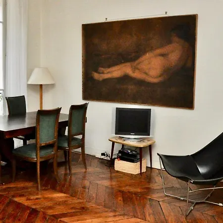 Charming Near The Trocadero Appartement